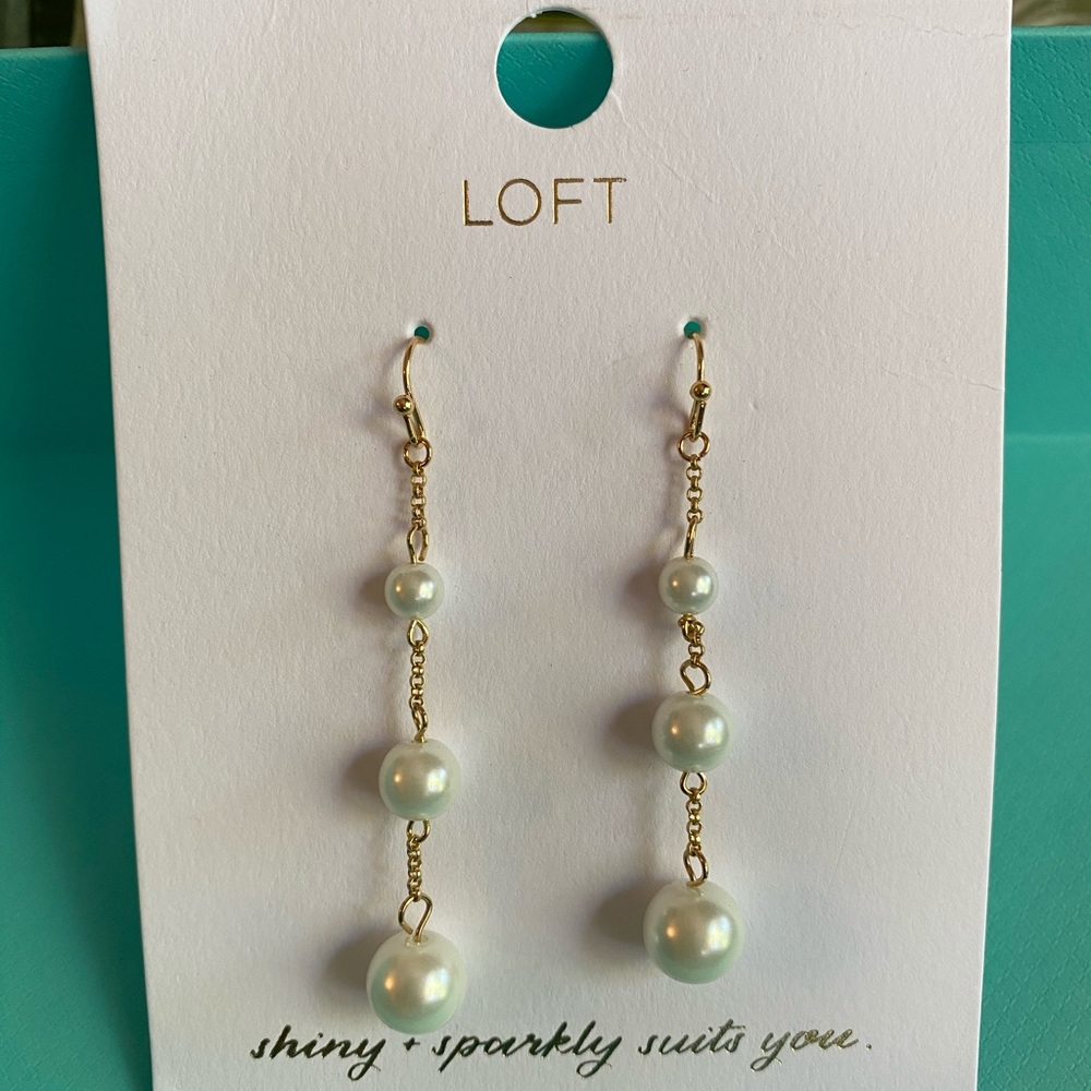 NWT LOFT dangle earrings with pearl